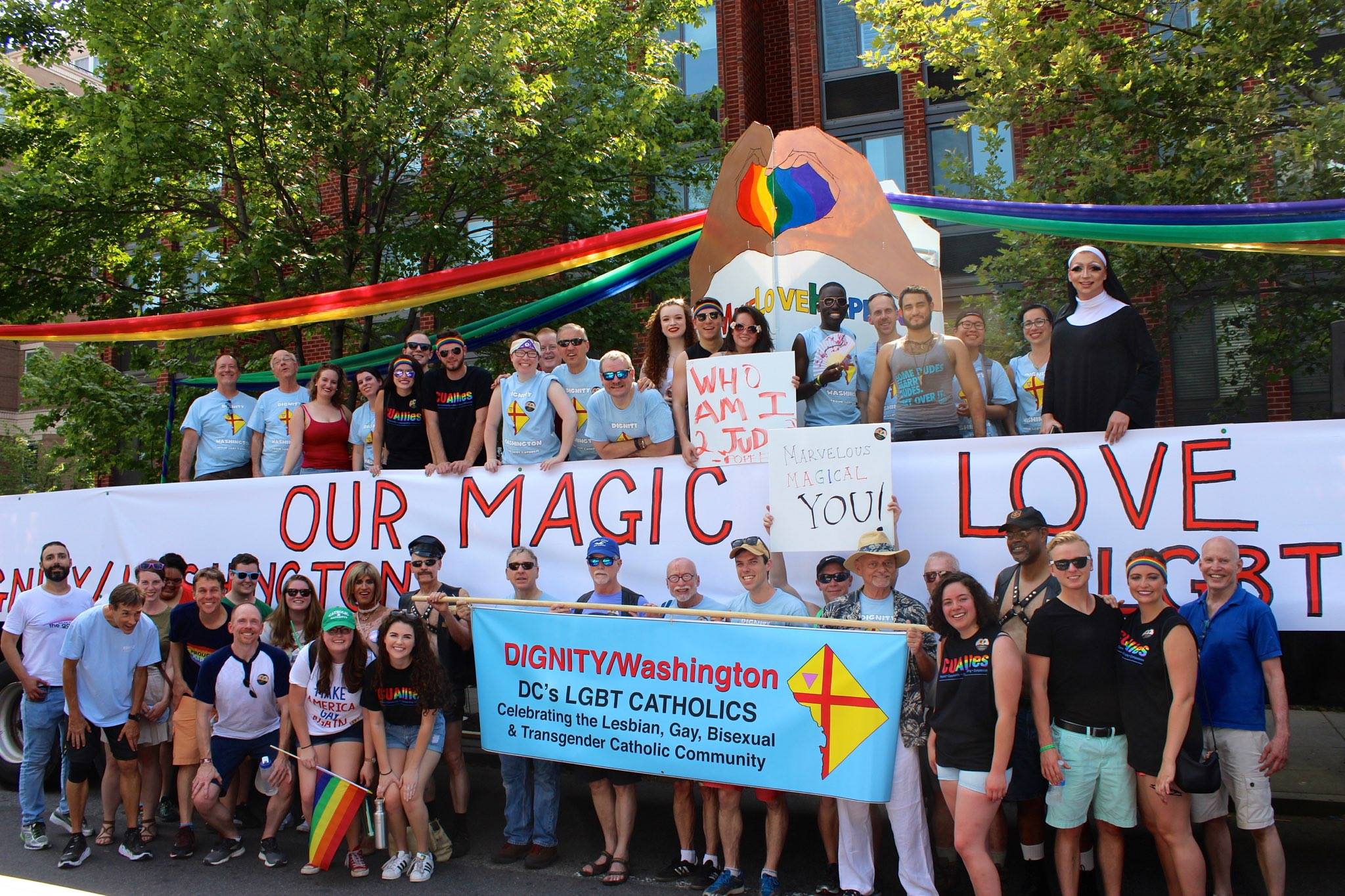 Pride float - whole group